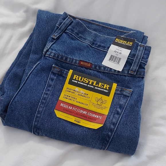 Nwt| Rustler mom jeans - Picture 1 of 5